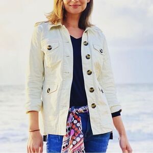 🧥CAbi Kenya Safari Off-White Jacket/Coat NWOT Size M
